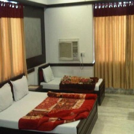 Hotel Ambaji International Ranpur Exteriör bild