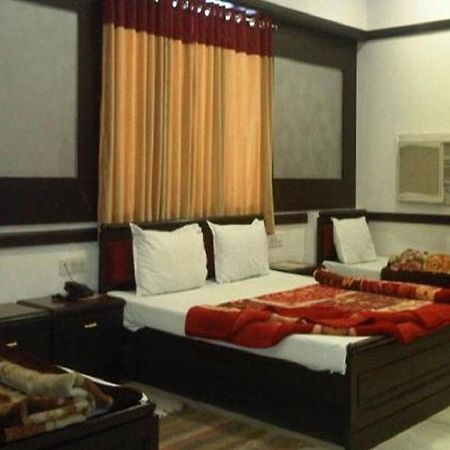 Hotel Ambaji International Ranpur Exteriör bild